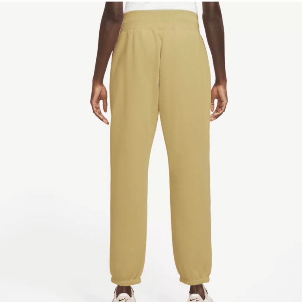 NWT Women's Nike OVERSIZED sweatpants - Picture 6 of 9